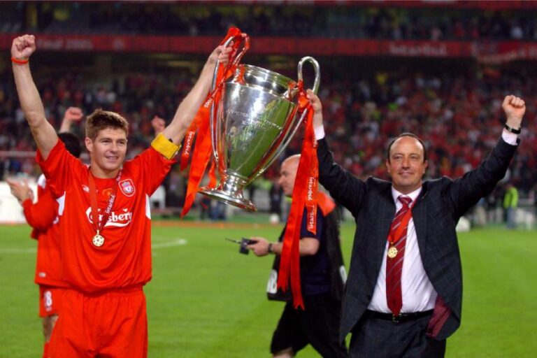 rafa-benitez-steven-gerrard-liverpool-2005-1