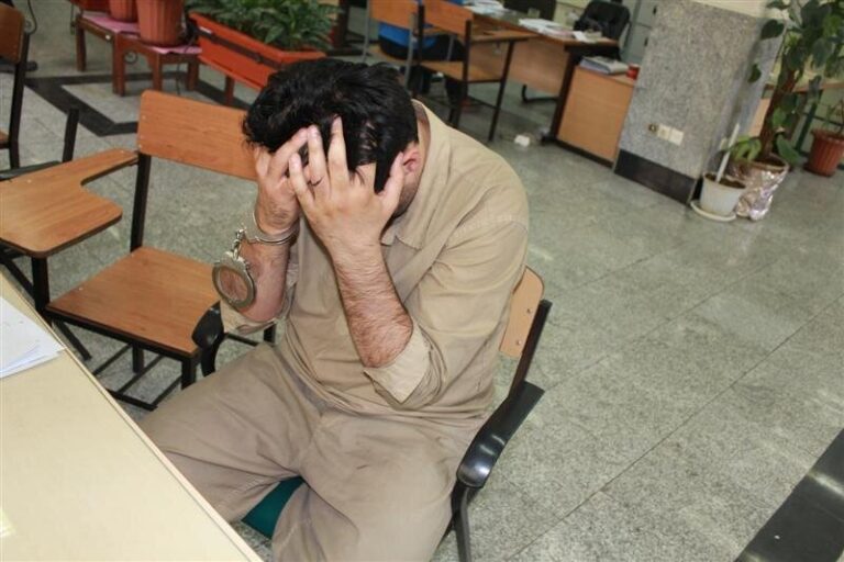 خیانت به یک اعتماد ۳۰ سالهدوربین مداربسته را فراموش کرده بودم!
