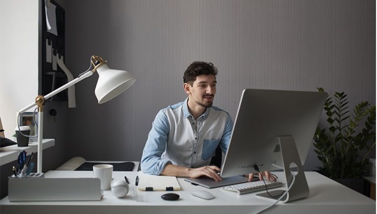 استخدام و کاریابی3