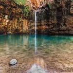 راهنمای کامل سفر به آبشار کشیت گلباف کرمان؛ تلاقی طبیعت سبز با کویر لوت