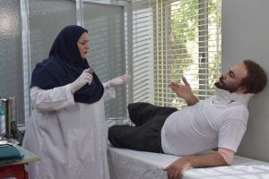 نعیمه نظام‌دوست هیچ وقت این نگاه عجیب جواد عزتی رو فراموش نمی‌کنم!