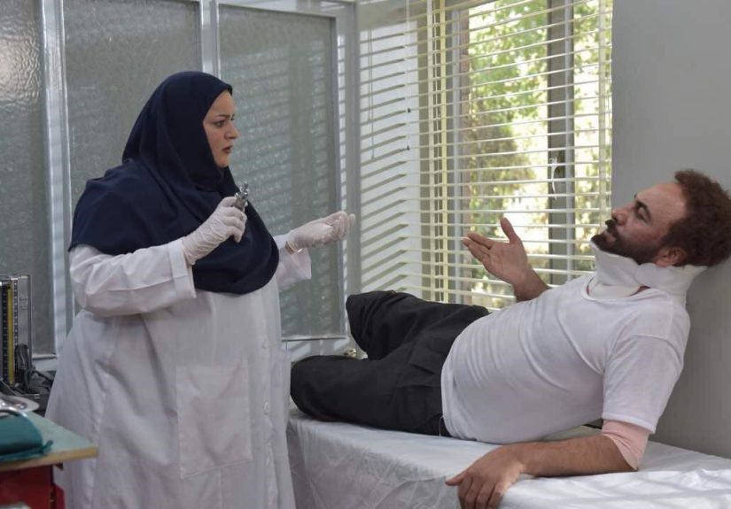 نعیمه نظام‌دوست هیچ وقت این نگاه عجیب جواد عزتی رو فراموش نمی‌کنم!