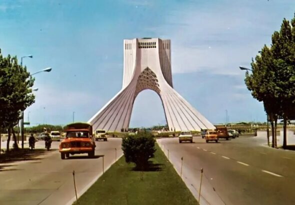 میدان آزادی در سال ۱۳۵۳ را ببینید + عکس