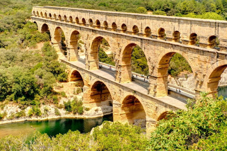 پل پون دو گار فرانسه؛ شاهکار ۲۰۰۰ ساله مهندسی روم